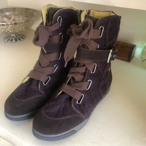 BC Shoes - BC Footwear Woman’s Sweater Suede Bootie Dark Brown Boot Size 10